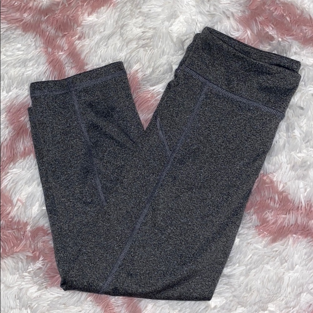 Aeropostale Heather gray crop leggings